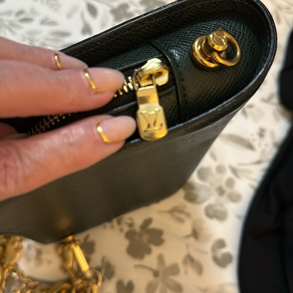 Louis Vuitton pouch conversion - beautiful condition! - Picture 8 of 8